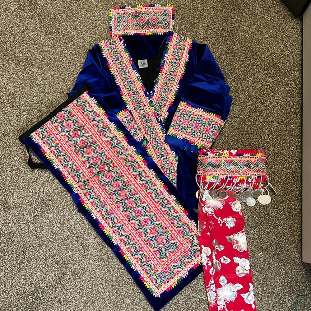 Brand new Hmong Paj Ntaub Tawm Laug outfit with coj ci!